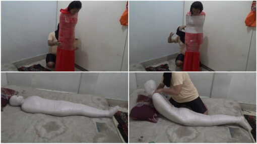 [RM108] In the bedroom, this girl is wrapped in a blanket and then in tight duct tape
