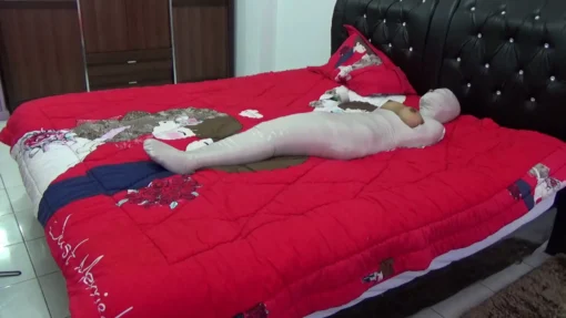 [RM088] Mummification Bondage With Breasts Out 02 - Image 5