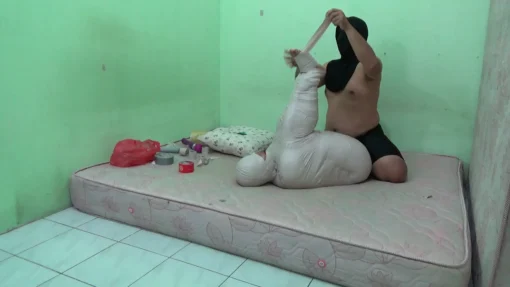 [RM109] Mummfication Bondage Sex With Dildo Untik Orgasm 04 - Image 3