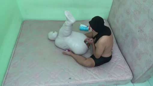 [RM109] Mummfication Bondage Sex With Dildo Untik Orgasm 04 - Image 4
