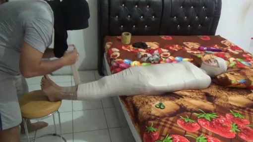 [RM111] This beautiful girl tries to be wrapped as a mummy for the first time with her eyes uncovered - Image 5