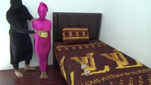 [RM126] Beautiful Girl 150cm wrapped in multi-layered plastic and head wrapped in swimcap - Image 3