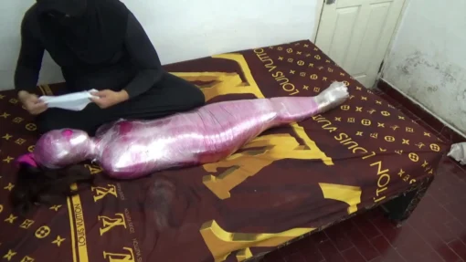 [RM126] Beautiful Girl 150cm wrapped in multi-layered plastic and head wrapped in swimcap - Image 6