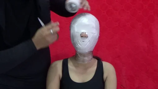 [RM128] CloseUp : head and palms wrapped, this girl is not breathing - Image 4