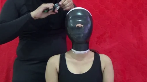 [RM128] CloseUp : head and palms wrapped, this girl is not breathing - Image 5