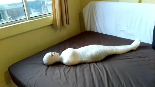[RM142] A girl is being quarantined and tortured in a state of strict mummification - Image 5