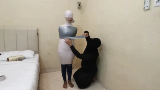 [RM150] A girl was mummified in white and grey duct tape and then her breath was sealed - Image 3