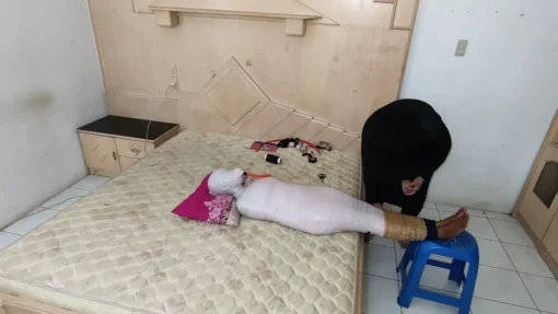 [RM155] A Malaysian Girl Is Wrapped Tightly In Duct Tape And Put In A Sleeping Bag - Image 4