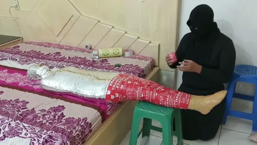 [RM149] A girl was mummified so tight it was up to 6 layers and made her body stiff - Image 8